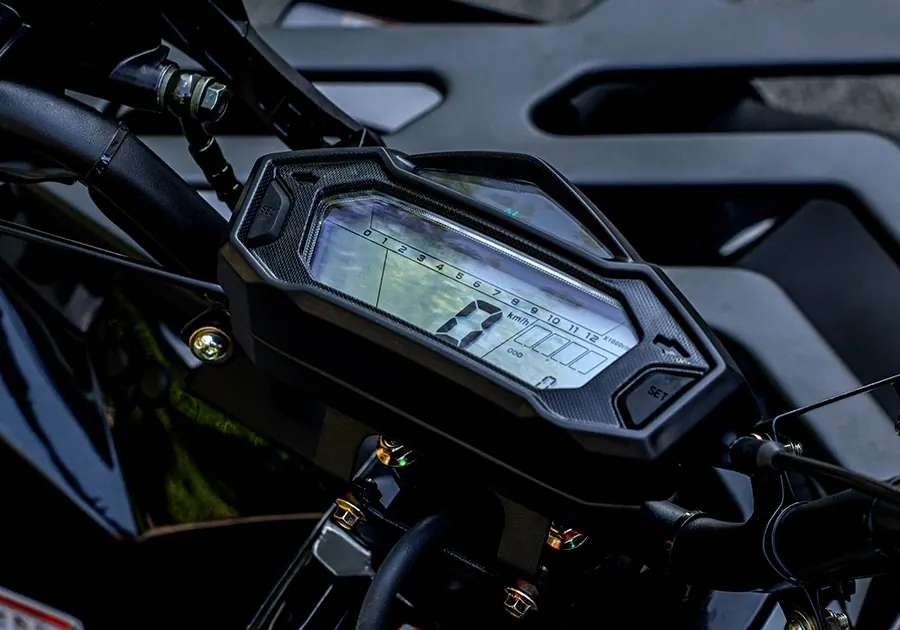 COMMANDER 150 XCROSS หน้าปัดเรือนไมล์ดิจิตอล