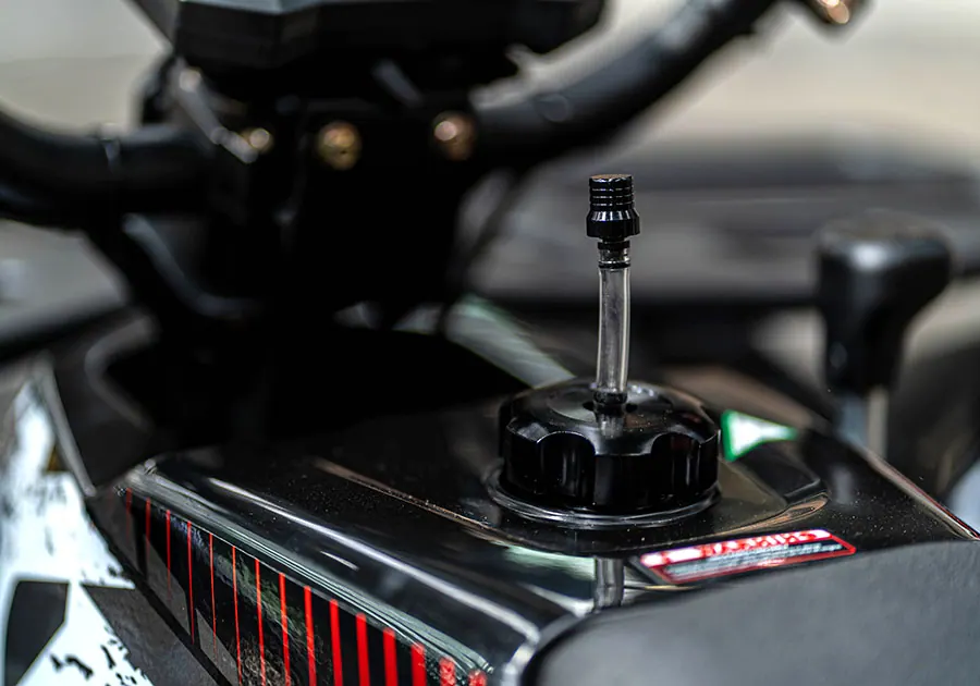 COMMANDER 250 XCROSS ถังน้ำมัน 6 ลิตร