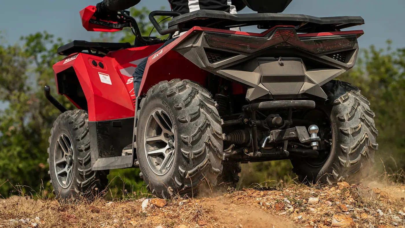 STRIKER 420L EPS 4x4 POWER UNLEASHED