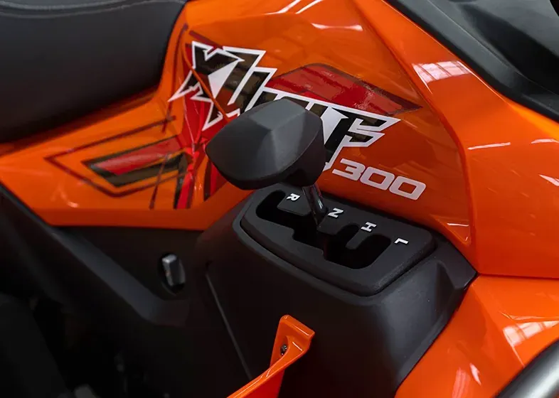 XWOLF 300 2x4 คันเกียร์บน